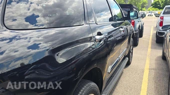 2021 Toyota Sequoia Limited – miniatura 25
