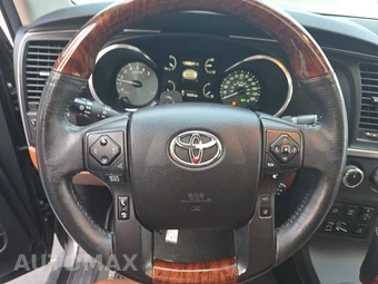 2021 Toyota Sequoia Platinum - miniatura 10