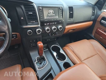 2021 Toyota Sequoia Platinum - miniatura 11