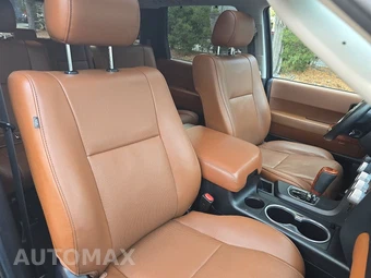 2021 Toyota Sequoia Platinum - miniatura 8