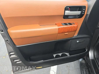2021 Toyota Sequoia Platinum - miniatura 9
