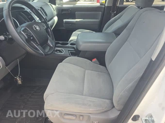 2021 Toyota Sequoia SR5 - miniatura 7