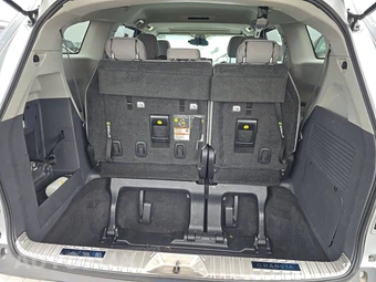 2021 Toyota Sienna LE 8-Passenger 120.5" WB - miniatura 17