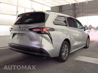 2021 Toyota Sienna LE 8-Passenger 120.5" WB - miniatura 4