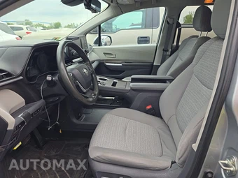 2021 Toyota Sienna LE 8-Passenger 120.5" WB - miniatura 7