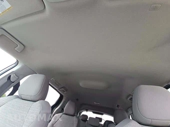 2021 Toyota Sienna LE 8-Passenger 120.5" WB - miniatura 11