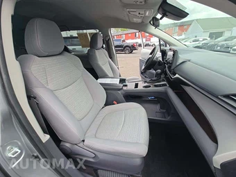 2021 Toyota Sienna LE 8-Passenger 120.5" WB - miniatura 19