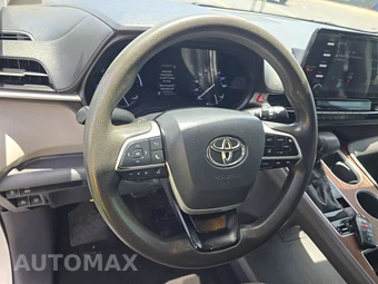 2021 Toyota Sienna LE 8-Passenger 120.5" WB - miniatura 10