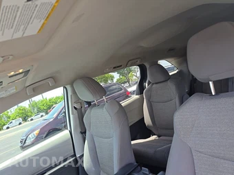 2021 Toyota Sienna LE 8-Passenger 120.5" WB - miniatura 19