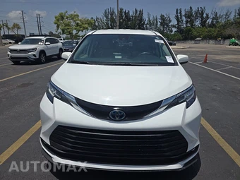 2021 Toyota Sienna LE 8-Passenger 120.5" WB - miniatura 2
