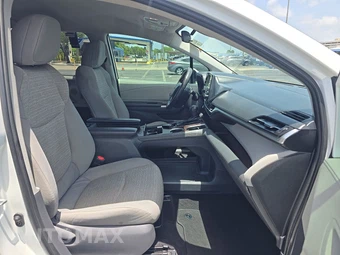 2021 Toyota Sienna LE 8-Passenger 120.5" WB - miniatura 8