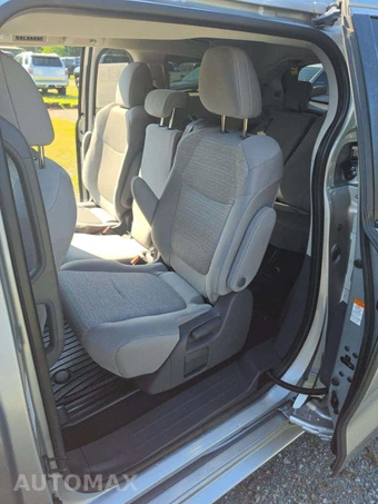 2021 Toyota Sienna LE 8-Passenger 120.5" WB - miniatura 10