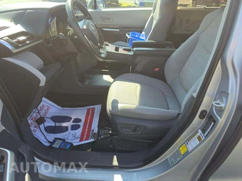 2021 Toyota Sienna LE 8-Passenger 120.5" WB - miniatura 3
