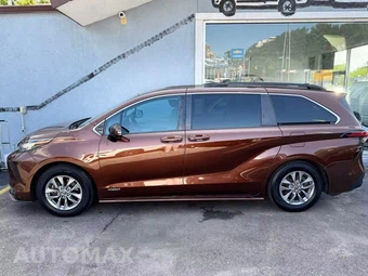 2021 Toyota Sienna LE 8-Passenger 120.5" WB - miniatura 10