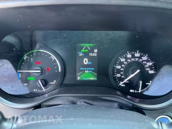 2021 Toyota Sienna LE 8-Passenger 120.5" WB - miniatura 12
