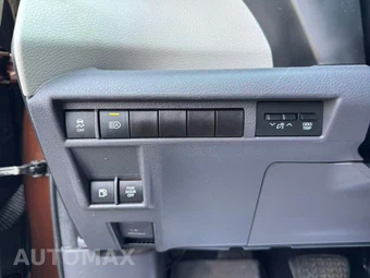 2021 Toyota Sienna LE 8-Passenger 120.5" WB - miniatura 15