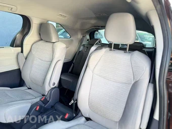 2021 Toyota Sienna LE 8-Passenger 120.5" WB - miniatura 23