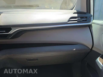 2021 Toyota Sienna LE 8-Passenger 120.5" WB - miniatura 17