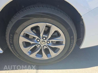 2021 Toyota Sienna LE 8-Passenger 120.5" WB - miniatura 20