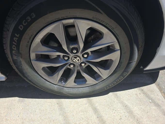 2021 Toyota Sienna LE 8-Passenger 120.5" WB - miniatura 28