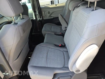 2021 Toyota Sienna LE 8-Passenger 120.5" WB - miniatura 13