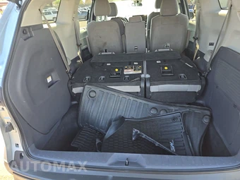 2021 Toyota Sienna LE 8-Passenger 120.5" WB - miniatura 16