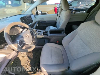 2021 Toyota Sienna LE 8-Passenger 120.5" WB - miniatura 13