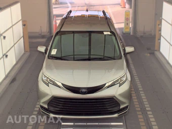 2021 Toyota Sienna LE 8-Passenger 120.5" WB - miniatura 2