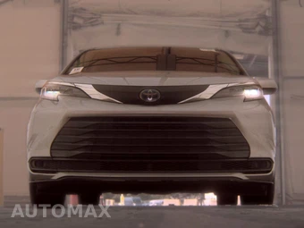 2021 Toyota Sienna LE 8-Passenger 120.5" WB - miniatura 3