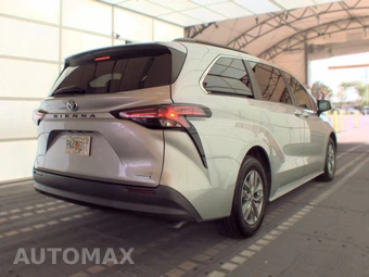 2021 Toyota Sienna LE 8-Passenger 120.5" WB - miniatura 5