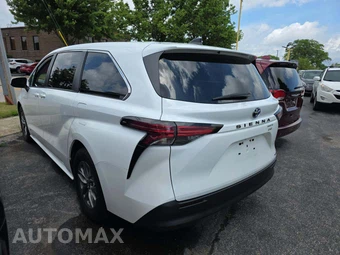 2021 Toyota Sienna LE 8-Passenger 120.5" WB - miniatura 2