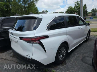 2021 Toyota Sienna LE 8-Passenger 120.5" WB - miniatura 3