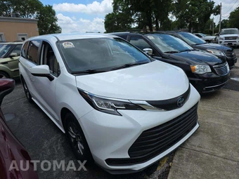 2021 Toyota Sienna LE 8-Passenger 120.5" WB - miniatura 4