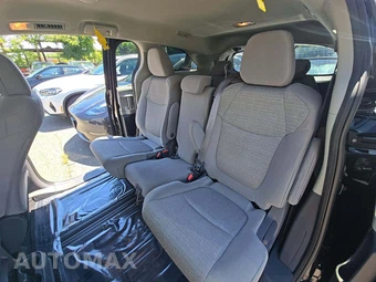 2021 Toyota Sienna LE 8-Passenger 120.5" WB - miniatura 13