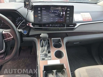 2021 Toyota Sienna LE 8-Passenger 120.5" WB - miniatura 10