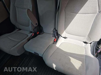 2021 Toyota Sienna LE 8-Passenger 120.5" WB - miniatura 38