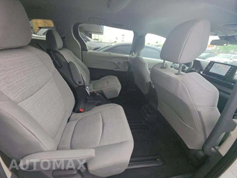 2021 Toyota Sienna LE 8-Passenger 120.5" WB - miniatura 17