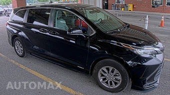 2021 Toyota Sienna LE 8-Passenger 120.5" WB - miniatura 3