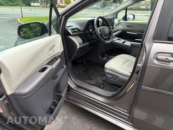 2021 Toyota Sienna LE 8-Passenger 120.5" WB - miniatura 16