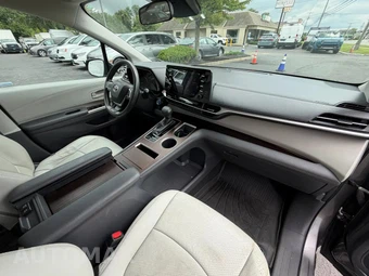 2021 Toyota Sienna LE 8-Passenger 120.5" WB - miniatura 46