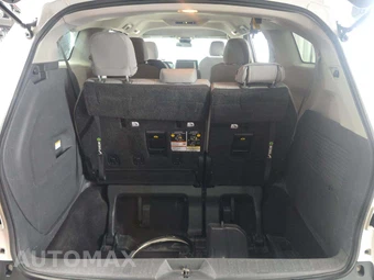 2021 Toyota Sienna LE 8-Passenger 120.5" WB - miniatura 12