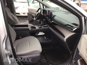 2021 Toyota Sienna LE 8-Passenger 120.5" WB - miniatura 12