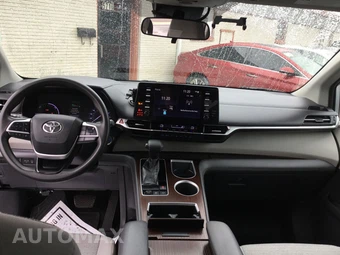 2021 Toyota Sienna LE 8-Passenger 120.5" WB - miniatura 13