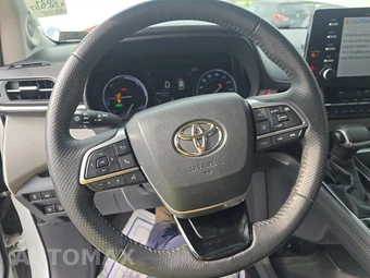 2021 Toyota Sienna Limited 7-Passenger 120.5" WB - miniatura 10