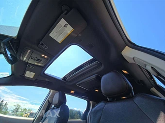 2021 Toyota Sienna Platinum 7-Passenger 120.5" WB - miniatura 11