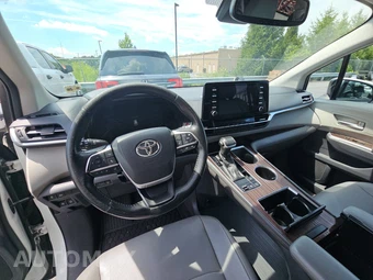 2021 Toyota Sienna XLE 7-Passenger 120.5" WB - miniatura 11