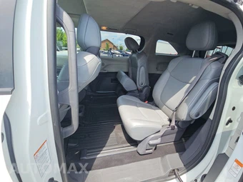 2021 Toyota Sienna XLE 7-Passenger 120.5" WB - miniatura 13