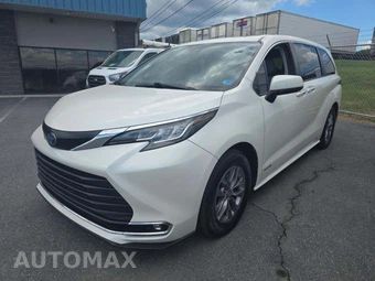 2021 Toyota Sienna XLE 7-Passenger 120.5" WB