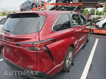 2021 Toyota Sienna XLE 7-Passenger 120.5" WB - miniatura 3