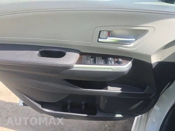 2021 Toyota Sienna XLE 8-Passenger 120.5" WB - miniatura 9